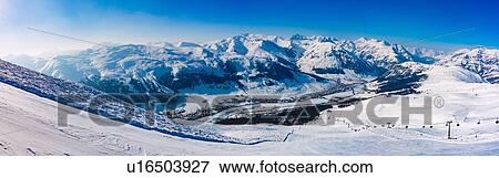 Snow covered Alps, Livigno, Mottolino, Italy View Large Photo Image Stock Photo - Snow covered Alps, Livigno, Mottolino, Italy. Fotosearch