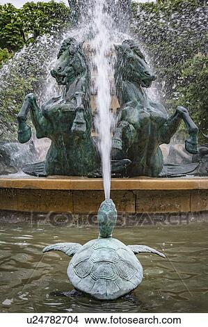 Picture - Water feature with statues of turtle and horses, Jardin du Luxembourg, Paris, France. Fotosearch