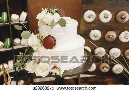 Stock Photography - Wedding cake with roses. Fotosearch