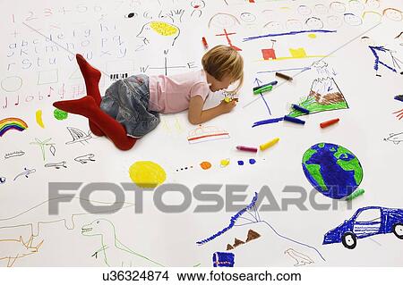 Picture - Girl drawing. Fotosearch