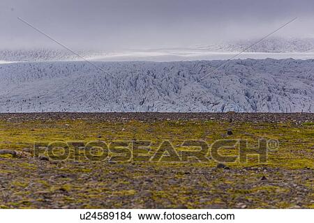Picture - Landscape with glacier, Skaftafell, Austur-Skaftafellssysla, Iceland. Fotosearch