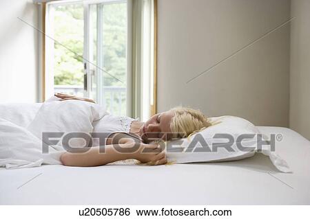 Stock Photograph - Kids at Home. Fotosearch