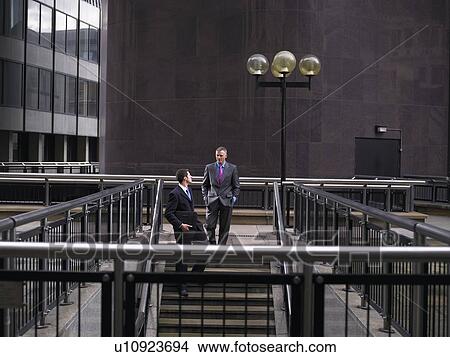 Picture - Looking. Fotosearch
