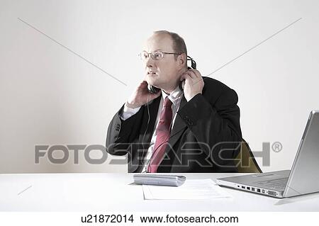 Picture - Making A Noise. Fotosearch