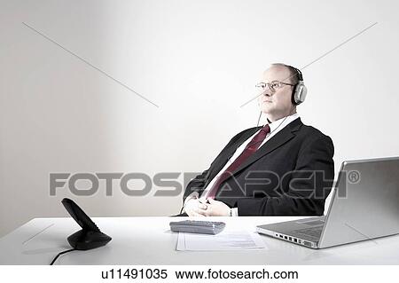 Stock Photography - Making A Noise. Fotosearch