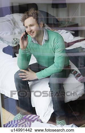 Stock Image - Single living. Fotosearch