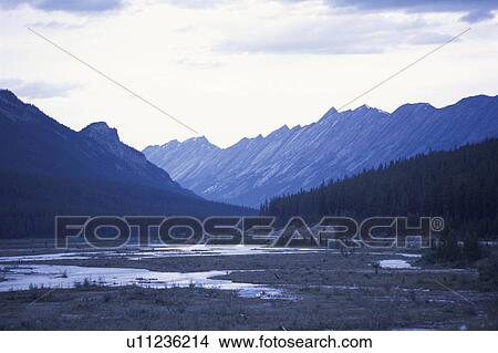 Picture - Canadian Rockies. Fotosearch
