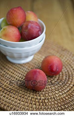 Picture - Plum. Fotosearch