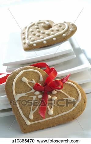 Heartshape Christmas biscuit View Large Photo Image Stock Image - Heartshape Christmas biscuit. Fotosearch