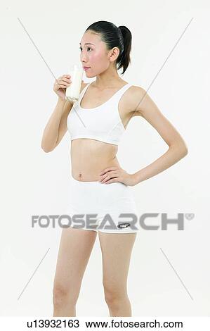 Stock Image - Asian Ethnicity, Black Hair, Beauty Sports, Beauty, 18-19 Years. Fotosearch