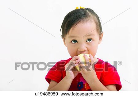 Stock Photo - Clipping Path, Asian Ethnicity, Child, Casual Clothing, Brown Hair, Close-Up, 3-4 Years. Fotosearch