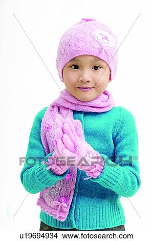 Picture - Close-Up, Asian Ethnicity, Clipping Path, Child, Casual Clothing, 4-5 Years. Fotosearch