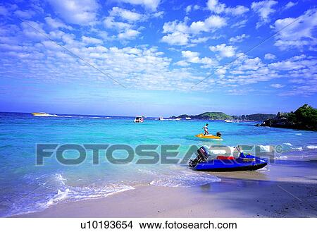 Picture - Cloud, Horizon, Day, Adventure. Fotosearch