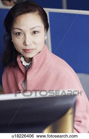 Stock Photograph - Portrait of a businesswoman. Fotosearch