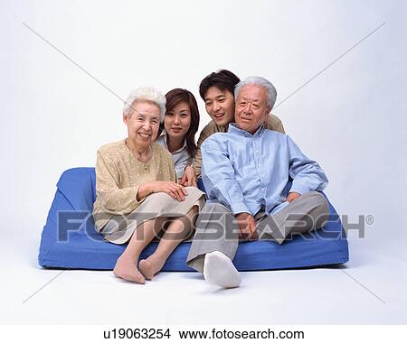 Picture - Portrait of a family. Fotosearch