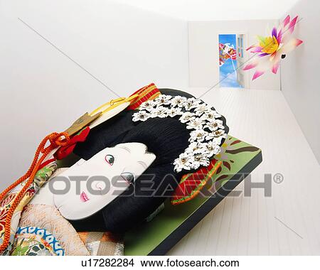 Picture - Battledore and shuttlecock. Fotosearch