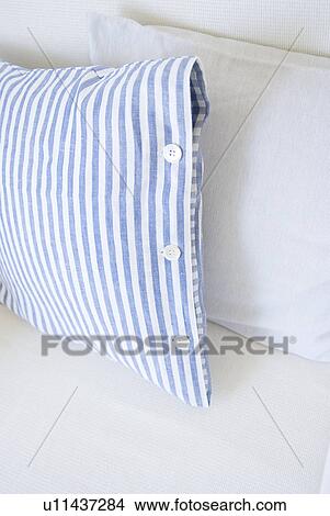 Picture - Cushion. Fotosearch