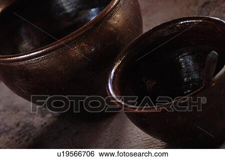 Stock Photograph - Black bowls. Fotosearch