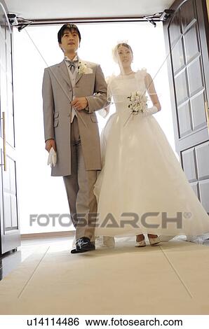 Stock Photograph - Bridal couple. Fotosearch