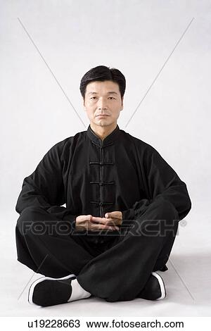 Man practicing Tai Chi View Large Photo Image Stock Image - Man practicing Tai Chi. Fotosearch