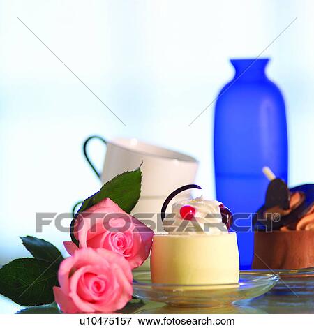 Stock Photo - Roses, Plant, Rose, Romance, Cake, Cakes, Dessert. Fotosearch