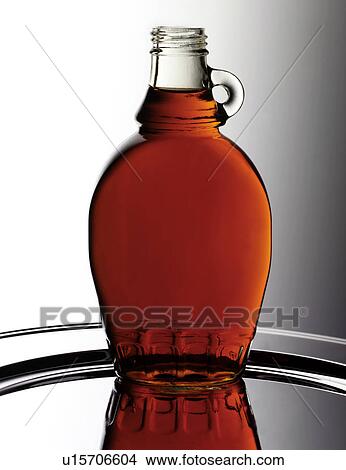 Picture - Maple Syrup - Non Exclusive. Fotosearch