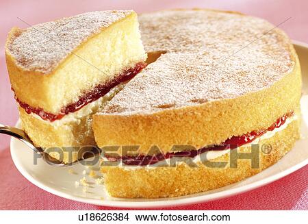 Picture - Victoria Sponge Cake - Non Exclusive. Fotosearch
