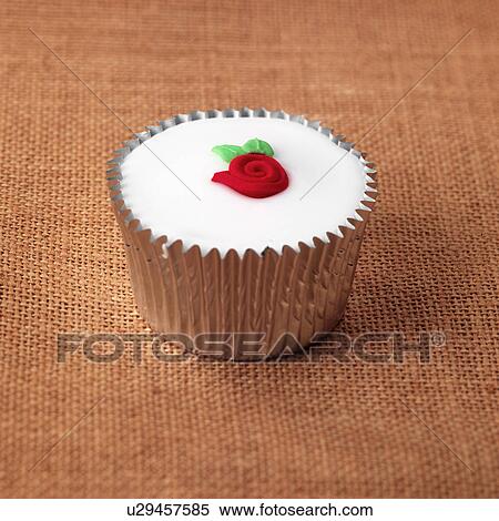 Valentines cup cake View Large Photo Image Stock Photography - Valentines cup cake. Fotosearch