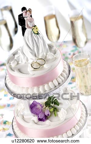 Stock Image - Wedding cake. Fotosearch