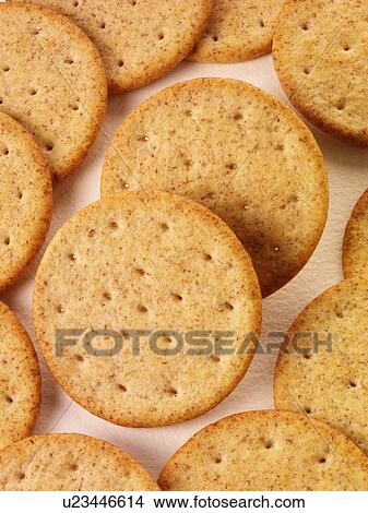Picture - Round Wheat Crackers - Non Exclusive. Fotosearch