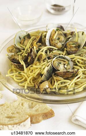 Stock Image - Spaghetti Vongole. Fotosearch