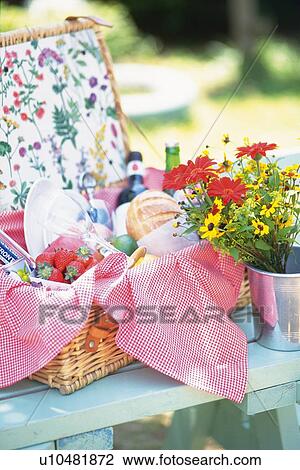 Stock Image - Picnic. Fotosearch