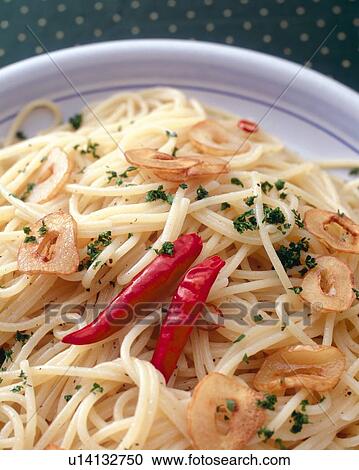 Stock Image - Aglio E Olio Pepperoncino, Close Up. Fotosearch