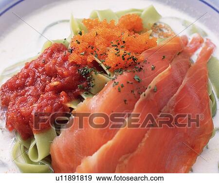 Stock Photo - Fettuccine Con Spinaci, Close Up. Fotosearch