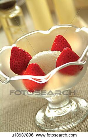 Stock Photograph - Strawberry, Close-Up, Indoor, Bread & Pastries, Red, Food, Vanilla. Fotosearch