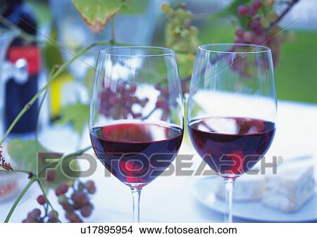 Picture - Two Wineglasses, Red Wine. Fotosearch