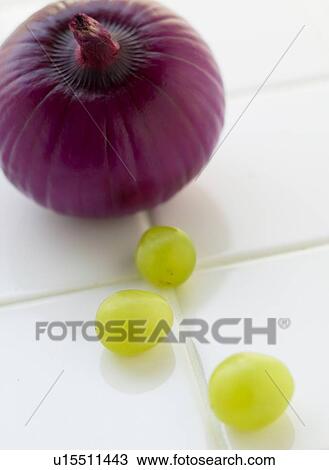 Purple Onion and Muscat View Large Photo Image Stock Image - Purple Onion and Muscat. Fotosearch