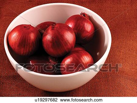 Stock Image - onions, vegetable, fresh. Fotosearch