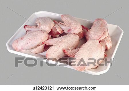 Supermarkt Essen Tablett Huhn Roh Roh Huhn Flugel Stock Bild U Fotosearch