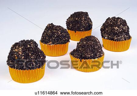 Picture - Chocolate, Chocolate truffle, Chocolate truffles, Pastry, Various, Dessert, Sweet. Fotosearch