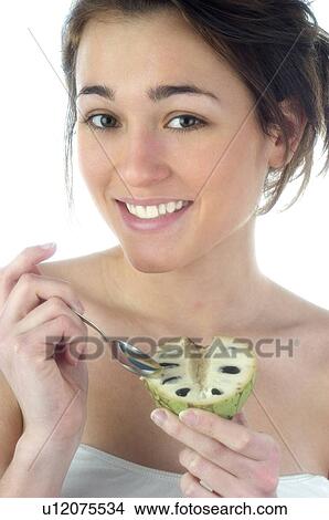 Picture - Woman, Beauty, Young, Face, Portrait, Health, Healthy. Fotosearch