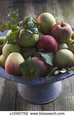 Stock Image - Close-Up, Fruit Bowl, Fruit, Fresh, Apple. Fotosearch