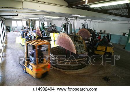 Picture - machine, crushing, crushing machine, device, drum, barrel. Fotosearch