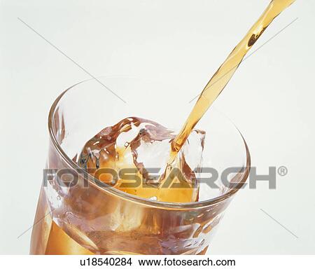 Picture - Ice Oolong Tea. Fotosearch