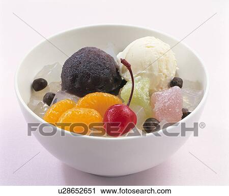 Stock Image - Cream Boiled Peas With Honey And Bean Jam. Fotosearch