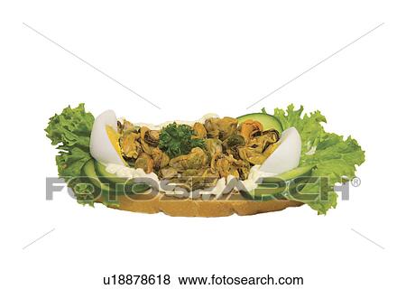 Stock Photo - freigestellt, alfred, aliment, blattsalat, blattsalate, bread. Fotosearch