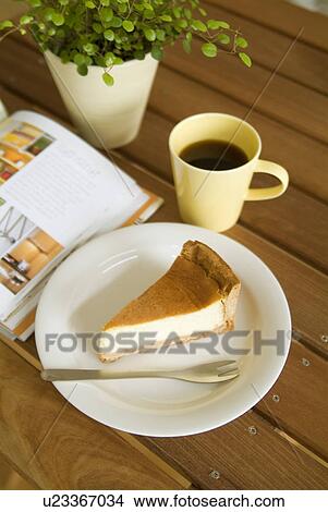 Picture - Baked cheesecake. Fotosearch