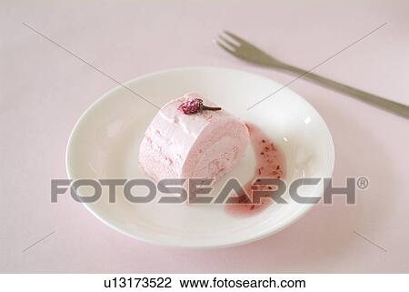 Stock Image - Sponge Roll. Fotosearch