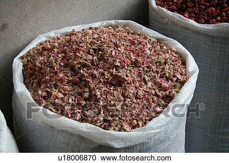 Stock Image - dubai, commerce, trade, poeple, arabic, spicies, spicy. Fotosearch