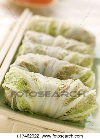 Featured image of post Simple Way to Steamed Pork Cabbage Rolls